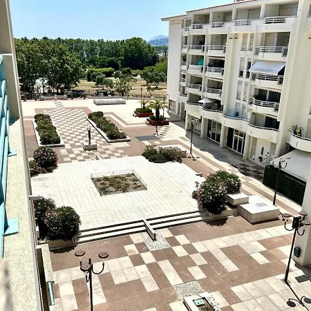 Antibes Les Pins 2 Pièces Terrasse Piscine *